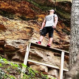 Meet your Posher, Javier